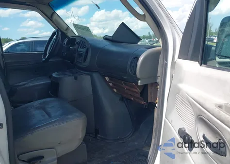 2005 Ford E-250 Commercial/Recreational from USA, damaged, VIN 1FTNE24L65HB45043